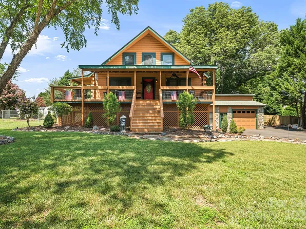120 Shoreline Loop, Mooresville, NC 28117