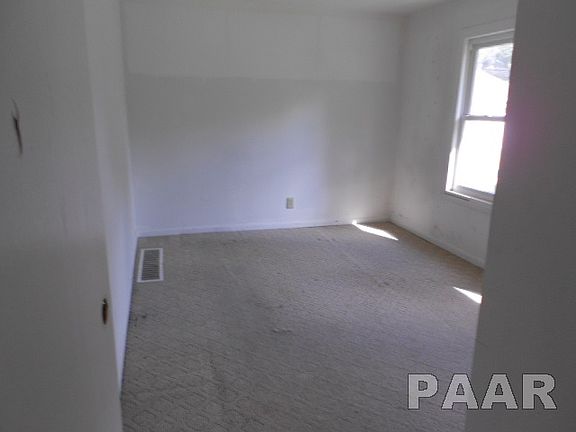 5th image of 1203 E Cox Ave