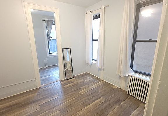3rd image of 127 Mulberry St #7