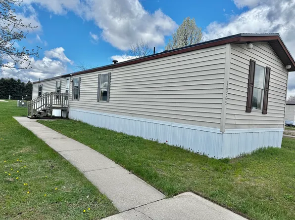 18365 Saint Joseph Dr #234, Big Rapids, MI 49307