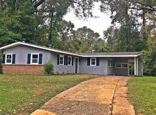 121 Hawkins St, Vicksburg, MS 39180