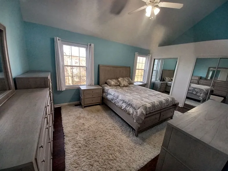 8028 Green Valley Ln — Photo 41