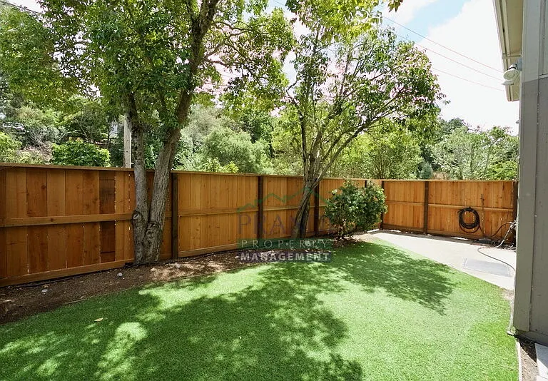 1032 Los Gamos Rd #D — Photo 11
