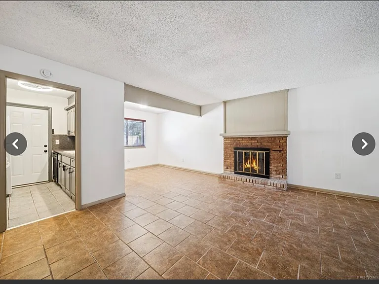 4808 S Victor Ave #A — Photo 4