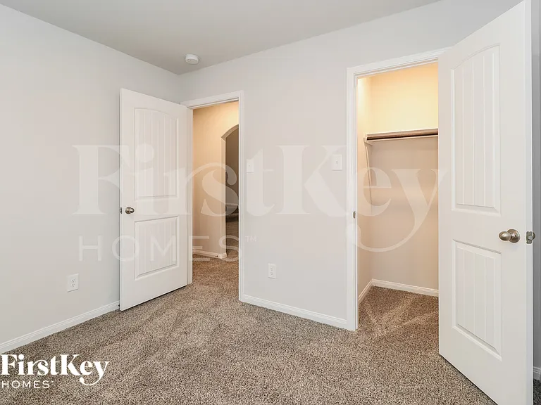 25621 Roy Rogers Rd — Photo 13