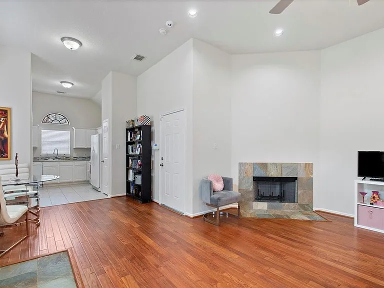 2338 Bermuda Shores Dr — Photo 3