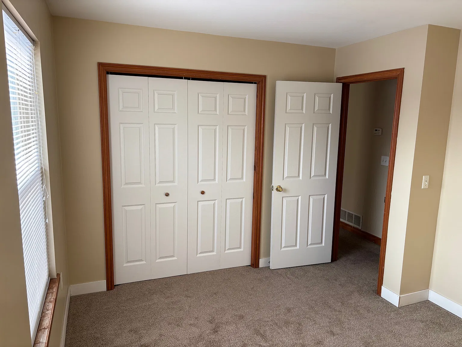 2 bed, 900 sqft, $900 — Photo 4