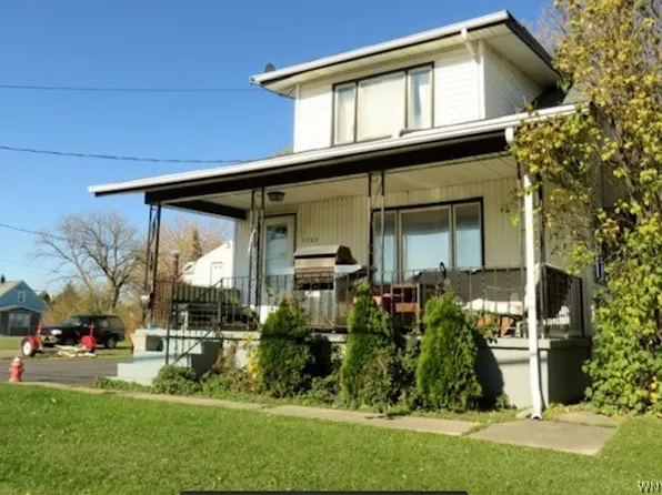 3208 Lockport Rd, Niagara Falls, NY 14305