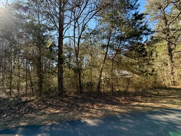 184 S Smith Rd, Lagrange, GA 30241