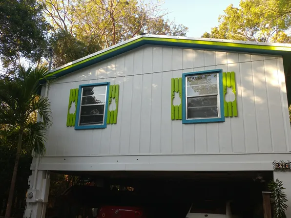 210 Key Honey Ln, Plantation Key, FL 33036