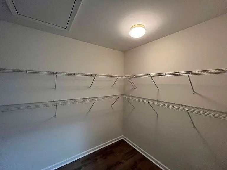 8700 Gooch Ct — Photo 17