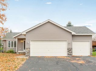 9014 Tamarack Ln, Rockford, MN 55373