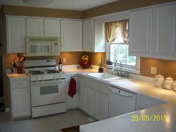 4th image of 3901 Tarrington Dr