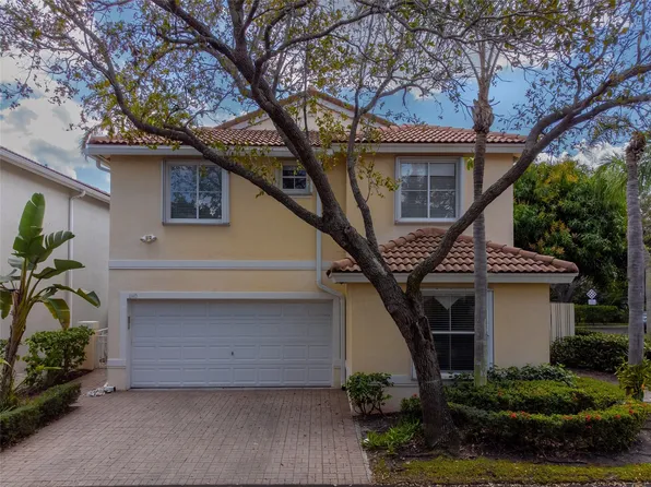 1140 Pin Oak Street, Hollywood, FL 33019