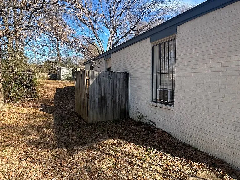 632 Harahan Rd — Photo 9