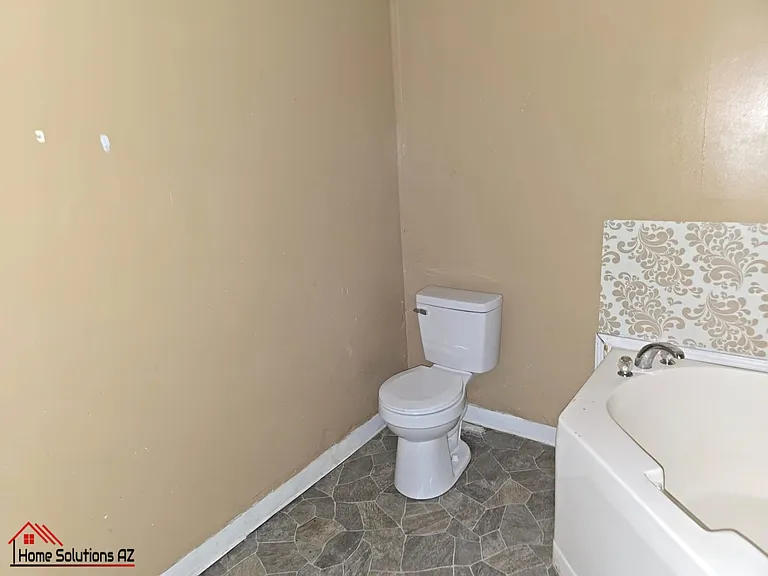 154 Alview Dr — Photo 23