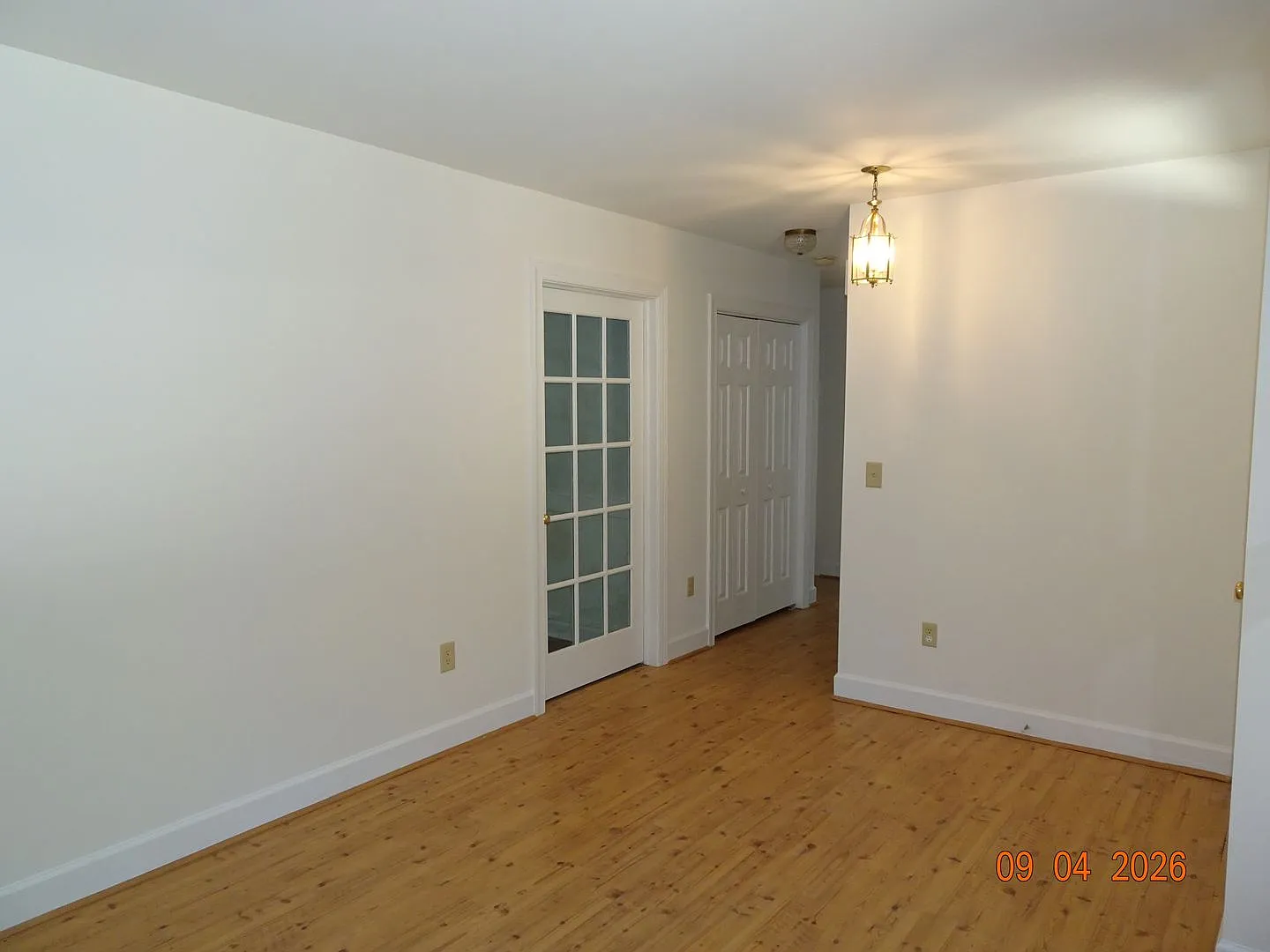 4 bedroom, 3 full bathroom 2 Story Single Family Home for rent — Photo 3