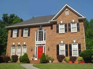 5016 Haystack Hill Rd, Winston Salem, NC 27106