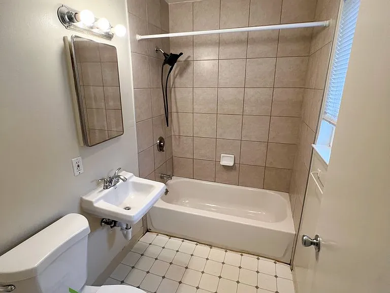 1621 Maurice Ln #2 — Photo 21