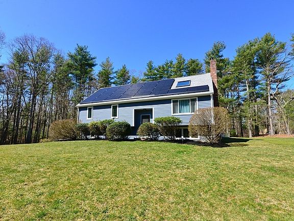 5th image of 141 Seekonk St