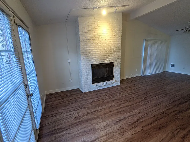 West Slope Apartments — Photo 43
