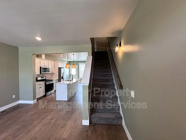1678 Saint George Blvd — Photo 7