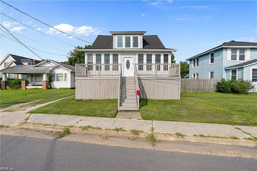 1226 Poquoson Avenue - 1 — Photo 1