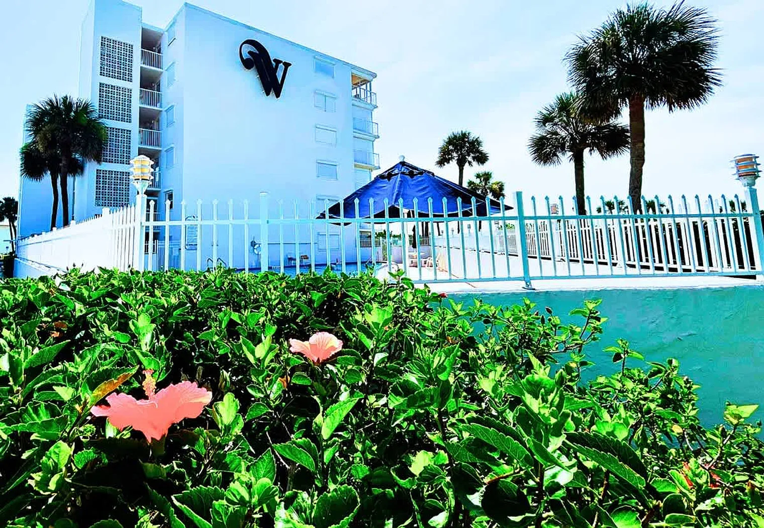 2 bed, 2.0 bath, 968 sqft, $4,123 — Photo 3