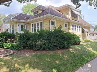 2404 N 68th St, Wauwatosa, WI 53213