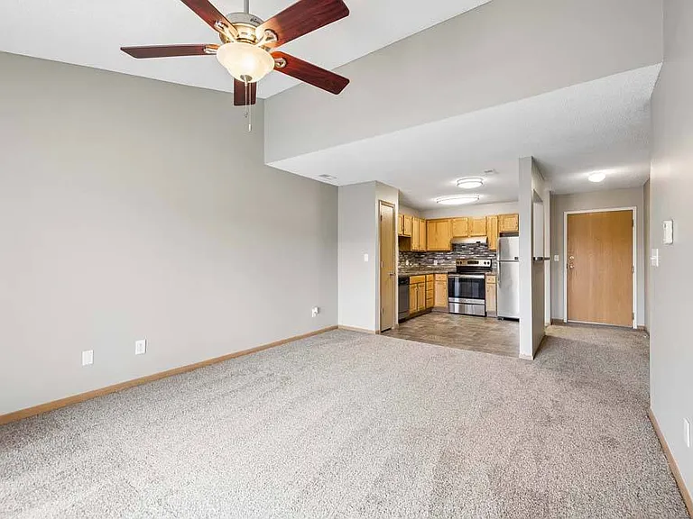 Highland View Apartments — Photo 88