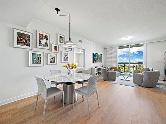 4th image of 800 N Tamiami Trl Unit 711