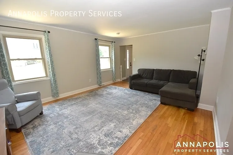 700 Mount Alban Dr — Photo 8
