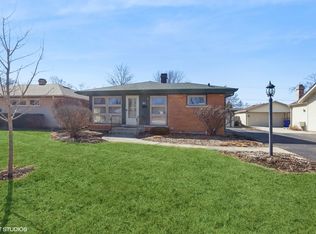 424 S Beverly St, Wheaton, IL 60187