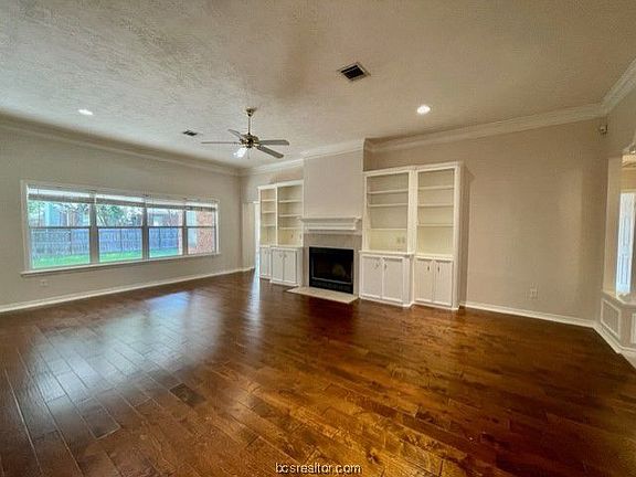2nd image of 329 Bernburg Ln