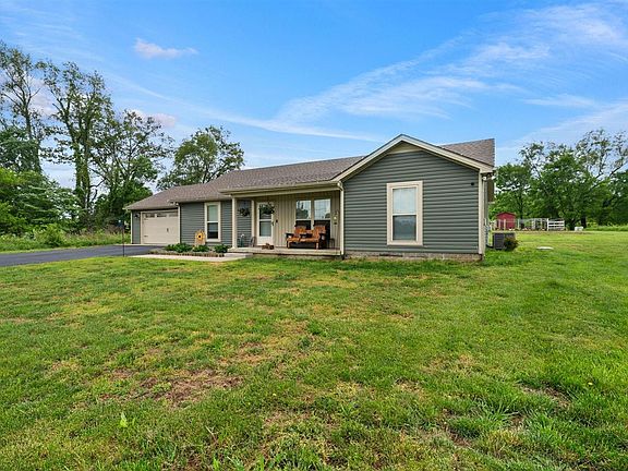 3rd image of 1089 New Grove Rd