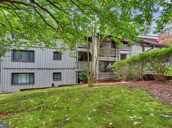 227 Shakespeare Dr Unit 301, Clayton, GA 30525