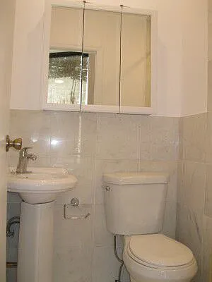 Rented by Tower Brokerage | media 35