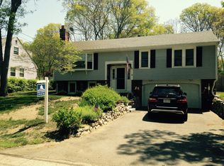 18 Oak Ridge Rd, East Falmouth, MA 02536