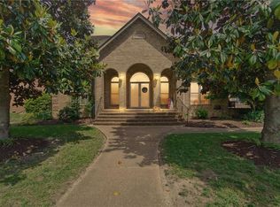 200 Avonlea Dr, Chesapeake, VA 23322