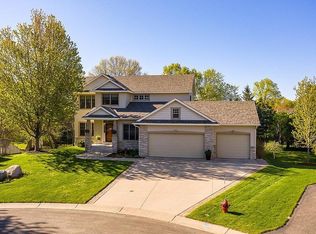 11000 Seven Pines Ln, Champlin, MN 55316