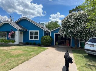 504 Fannin St, Millsap, TX 76066