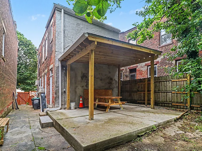 2156 W Clifton Ave #2 — Photo 16