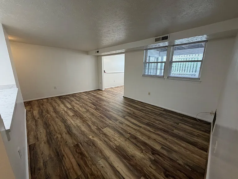 9397 London Tower Ct #503 — Photo 4