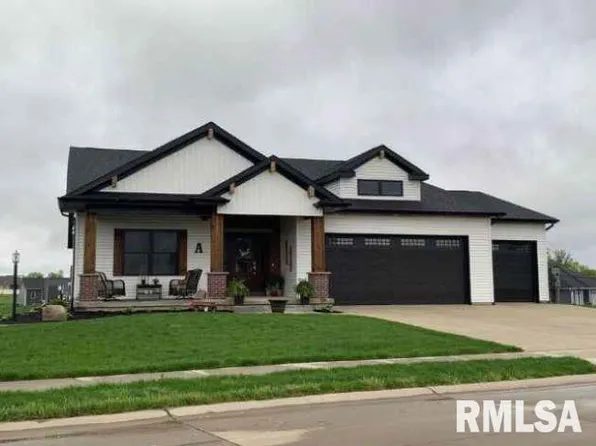 2 Foster Ct, Eldridge, IA 52748