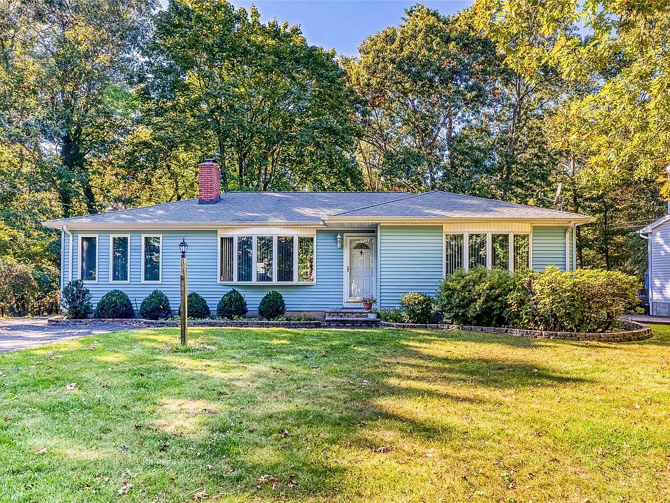 214 Lakeside Trail, Ridge, NY 11961 Zillow