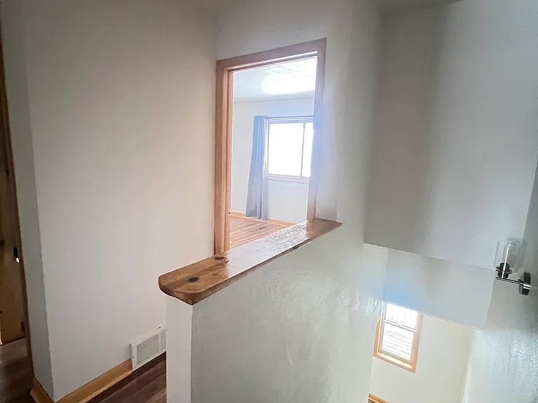 410 E Topaz Ave #B — Photo 13