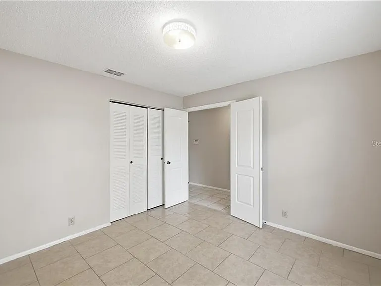 1901 Castle Bay Ct — Photo 7