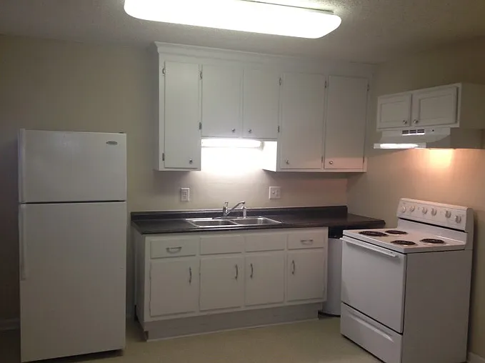 6 Sargent Pl #C — Photo 3