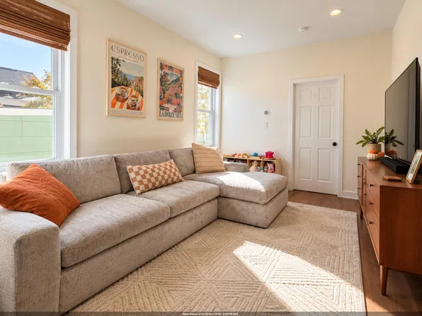 18 Charles St APT 6, Jersey City, NJ 07307