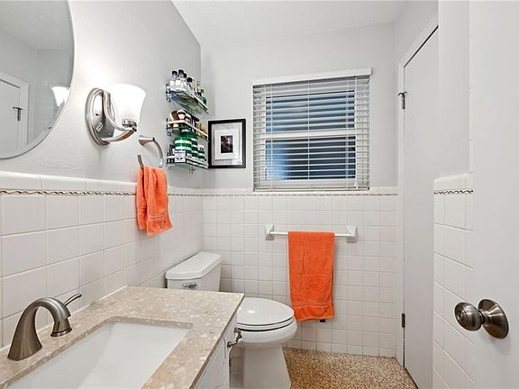 5th image of 1513 Belmont Pl